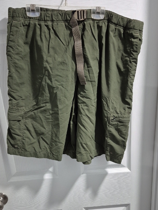 Columbia Other - Columbia Olive Green Packable Outdoor Shorts